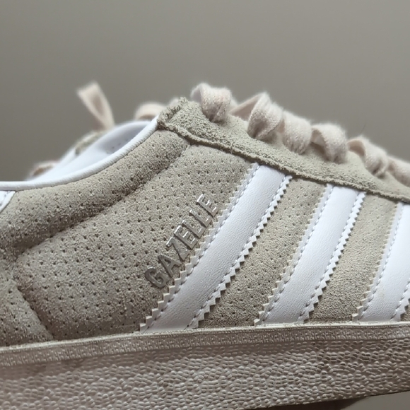 Adidas Gazelle Cream Sneakers - Picture 2 of 6